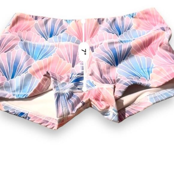 Fleo Pink, Blue & Purple Mermaid Shell Print Low Rise Activewear Shorts Sz S - Picture 6 of 9
